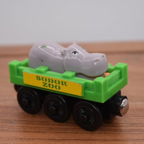 Hippo Car - Thomas & Friends Wooden Railway Sodor Zoo Friends Engine Opens Mouth - Picture 2 of 5